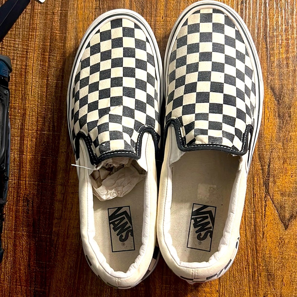 Men’s size 11 checkered vans